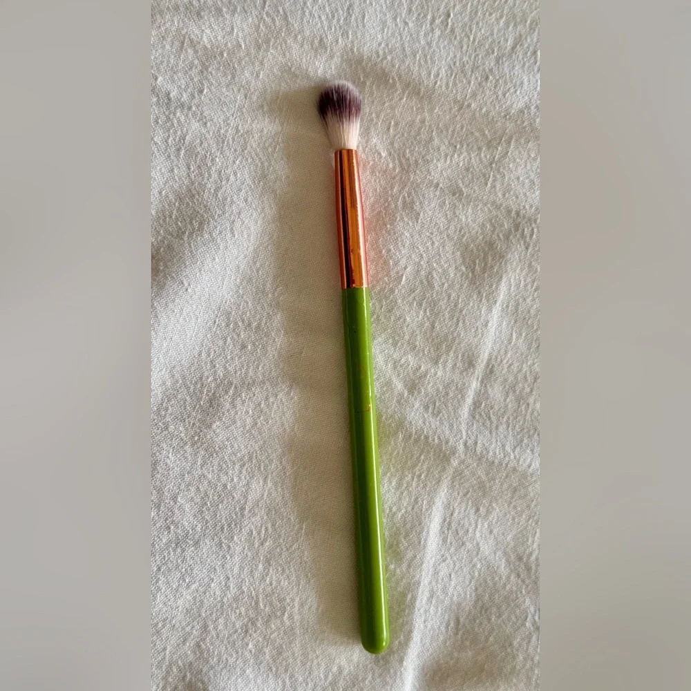 ALAMAR COSMETICS Ojitos Brush Trio Vol 1 Green & Gold 3 Pc Makeup Brush Set